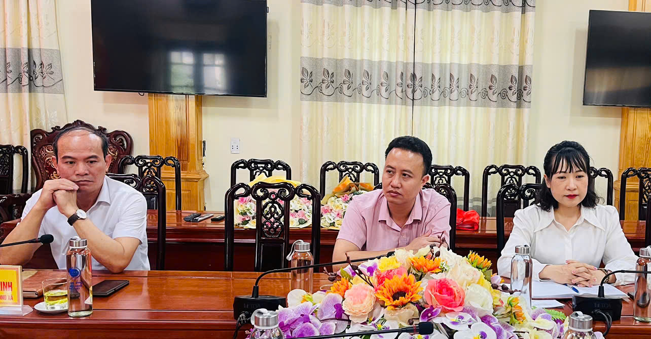 Anh-tin-bai